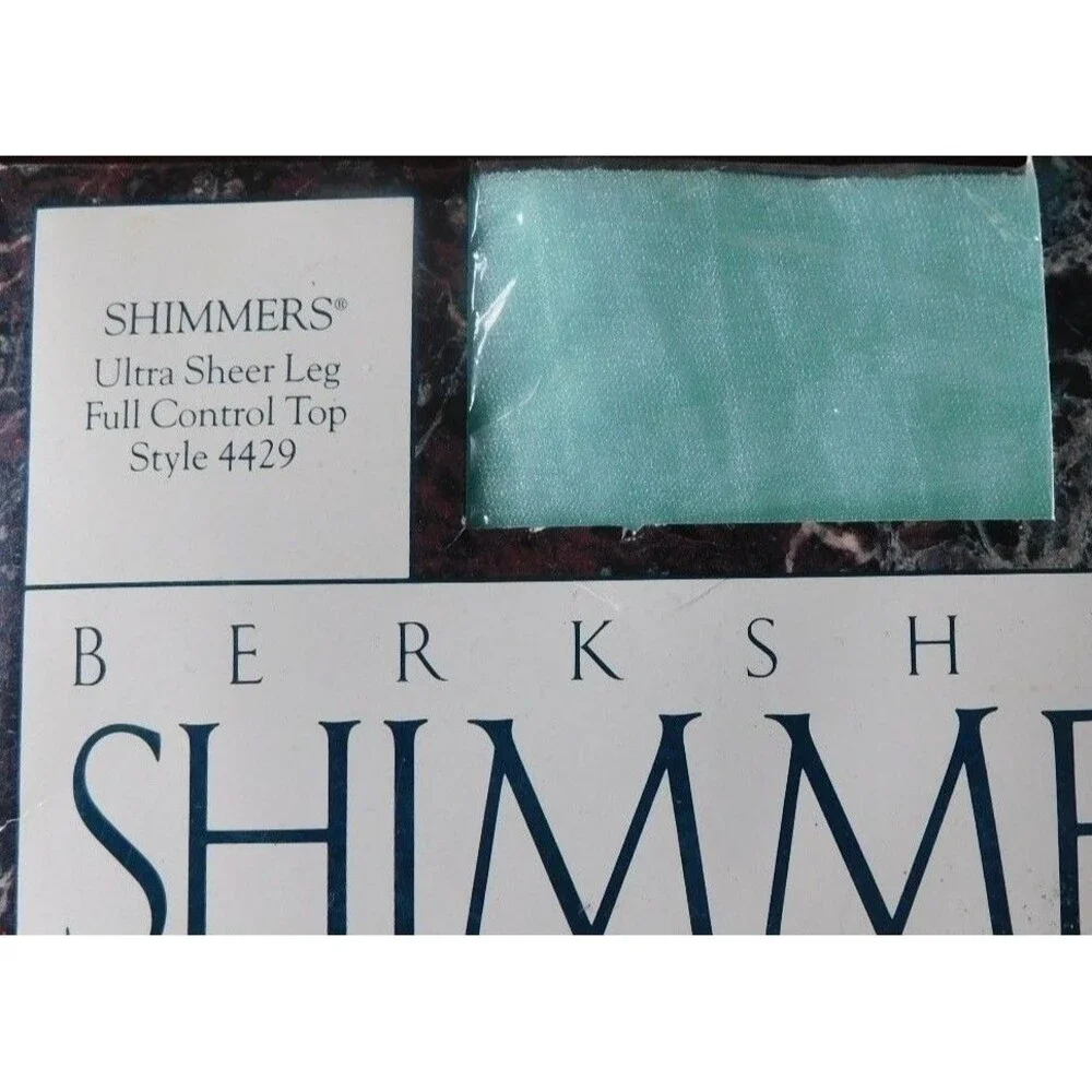 Berkshire Shimmers Ultra Sheers Control Top Pantyhose Size 3 ~ Creme de Menthe